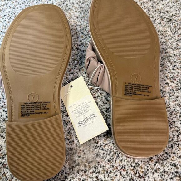 A New Day Women's Blossom Flip Flop Sandals Purple Size 7 Casual Summer - Picture 2 of 2